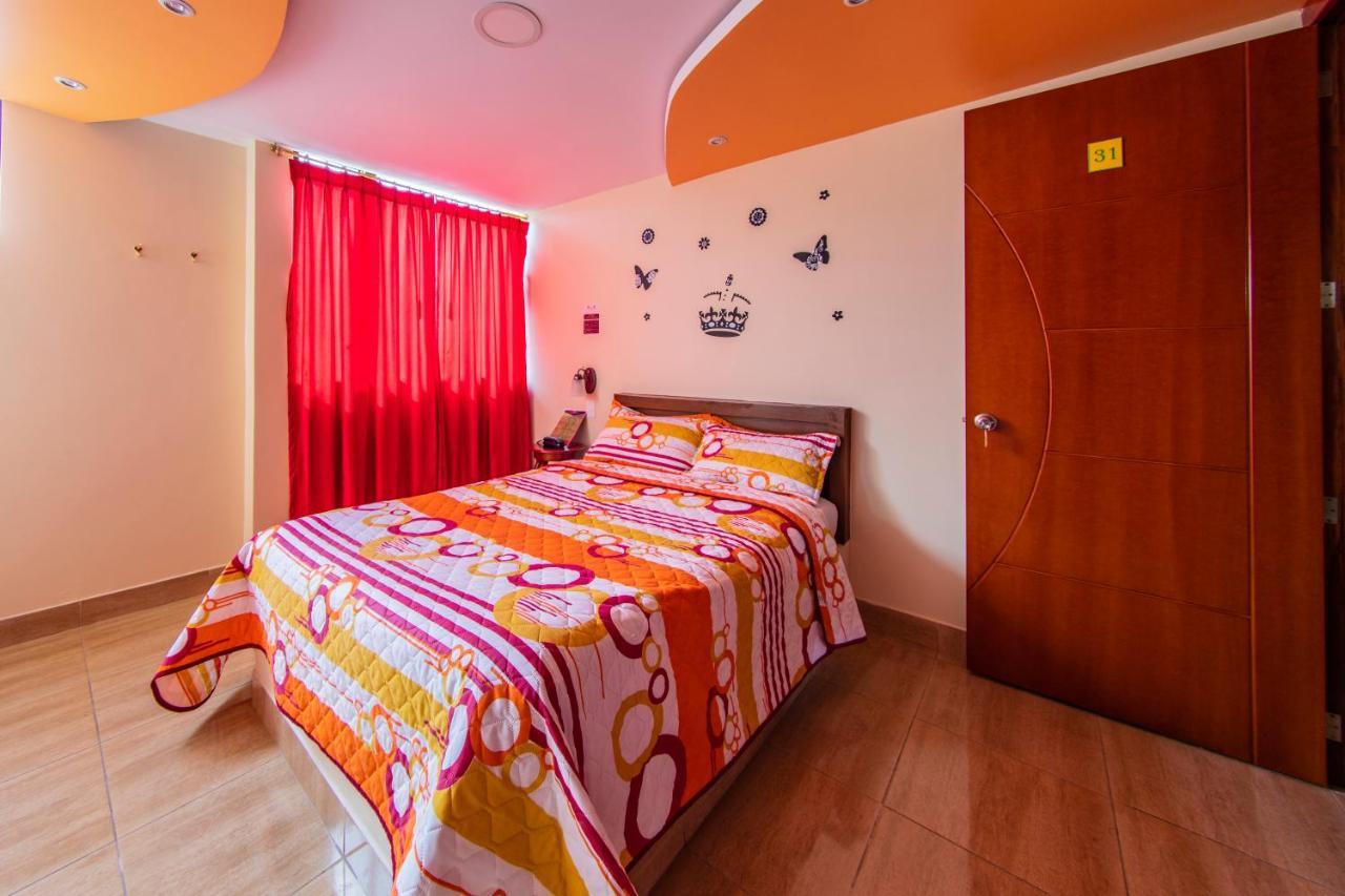 Hostal Oro Orense Кіто Екстер'єр фото